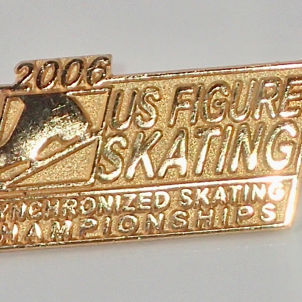 2006 US Figure Skating Synchronized Championships 1 1/4" Gold Tone Metal Pinback